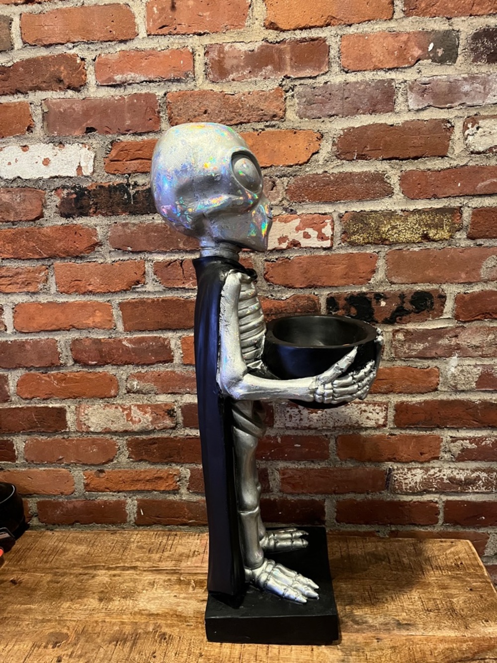 Holographic Silver Alien Skeleton Candy Holder - Holiday Decor - Picture 4 of 16
